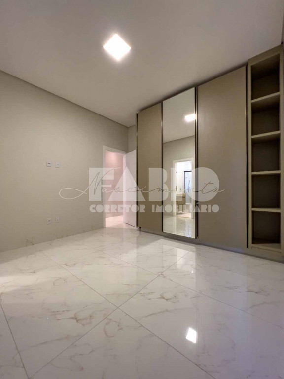 Casa de Condomínio com 3 quartos à venda, 238m² — foto 6 de 10