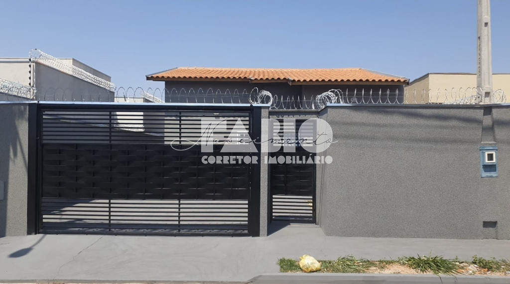 Casa com 2 quartos à venda, 62m² — foto 1 de 17