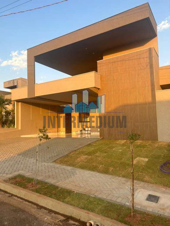Casa de Condomínio com 3 quartos à venda, 198m² — foto 3 de 27