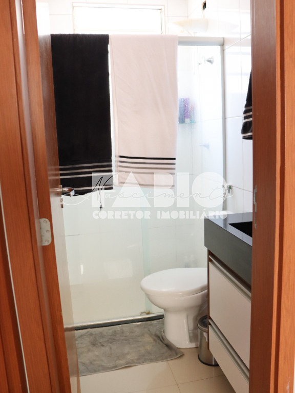 Apartamento com 2 quartos à venda, 70m² — foto 10 de 29