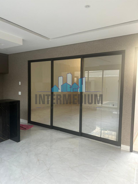 Casa de Condomínio com 3 quartos à venda, 198m² — foto 11 de 27
