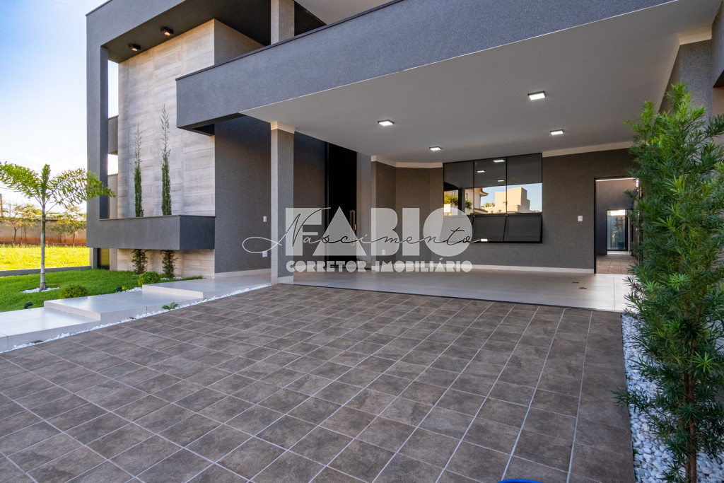 Casa de Condomínio com 3 quartos à venda, 246m² — foto 2 de 26