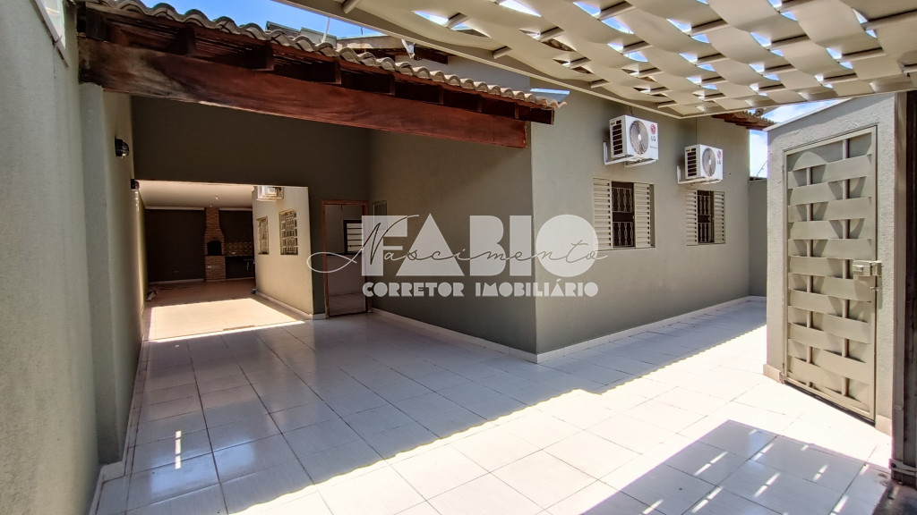 Casa com 3 quartos à venda, 153m² — foto 4 de 19