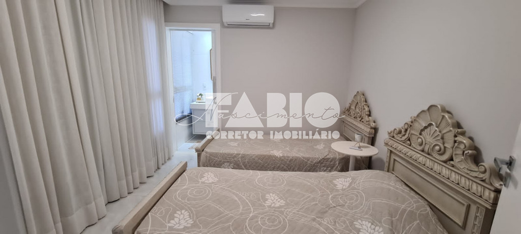 Casa de Condomínio com 4 quartos à venda, 300m² — foto 3 de 30