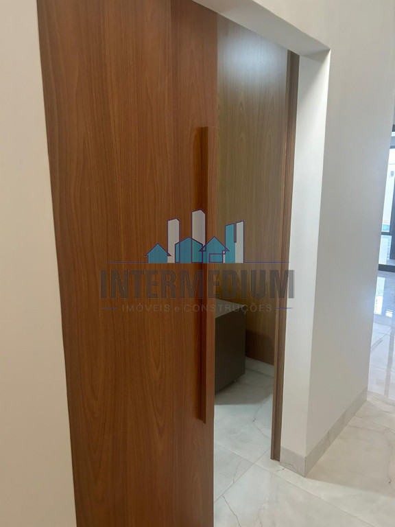 Casa de Condomínio com 3 quartos à venda, 198m² — foto 13 de 27