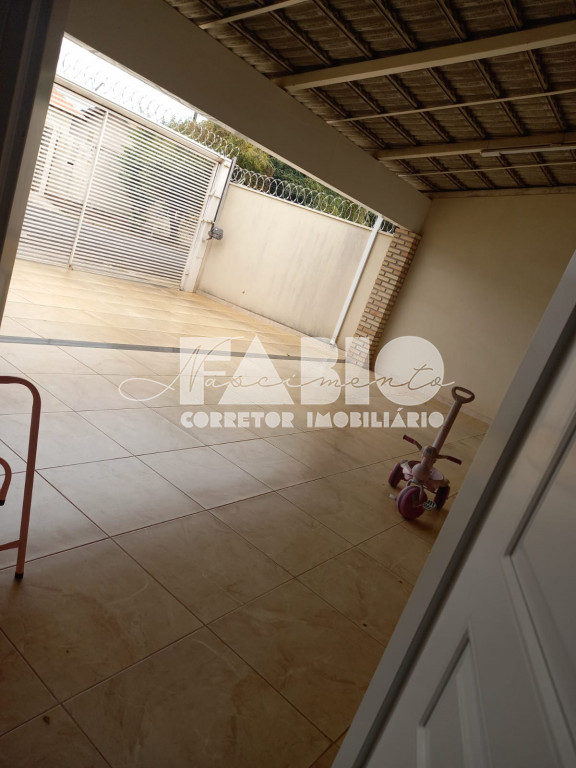 Casa com 4 quartos à venda, 200m² — foto 3 de 17