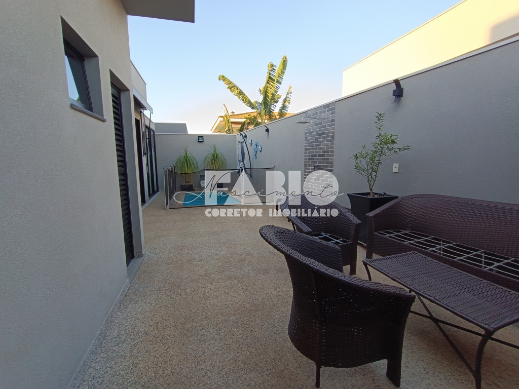 Casa de Condomínio com 3 quartos à venda, 226m² — foto 20 de 30