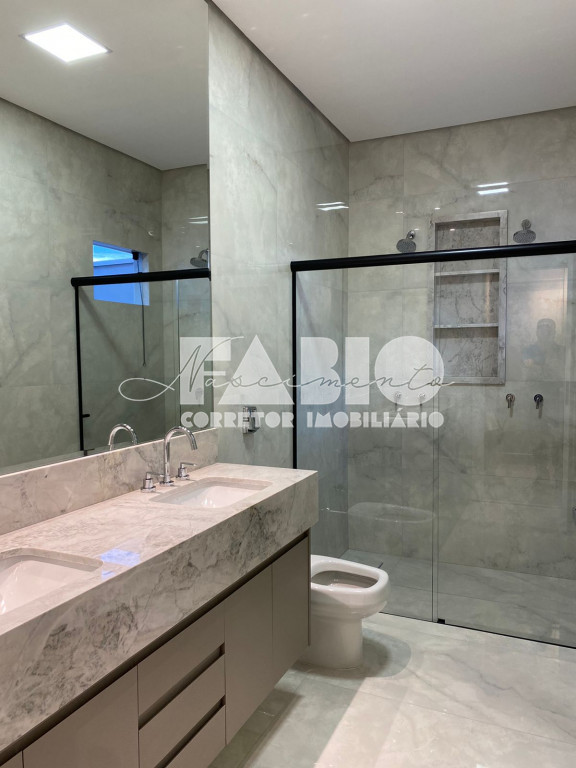 Casa de Condomínio com 3 quartos à venda, 253m² — foto 4 de 29