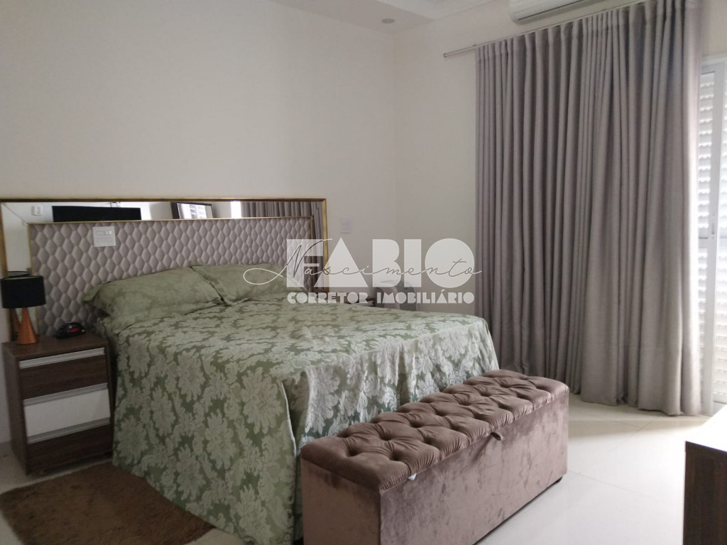 Casa de Condomínio com 4 quartos à venda, 340m² — foto 13 de 28