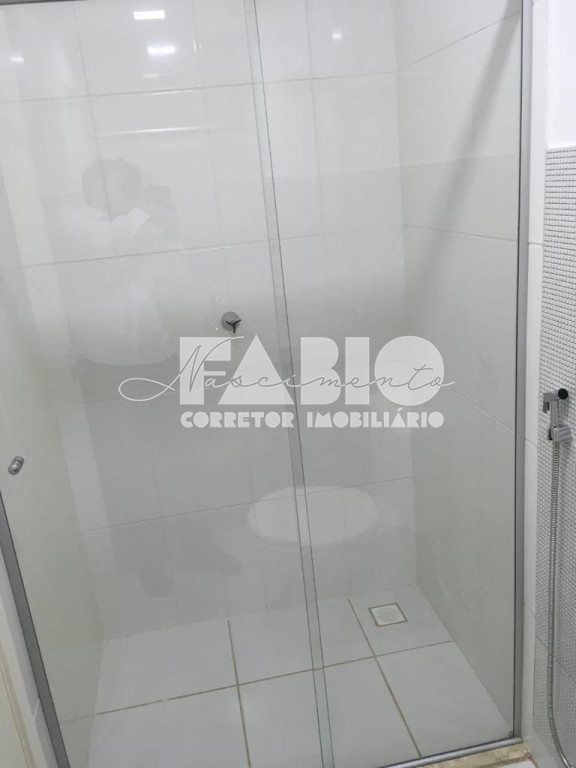 Apartamento com 2 quartos à venda, 80m² — foto 17 de 19