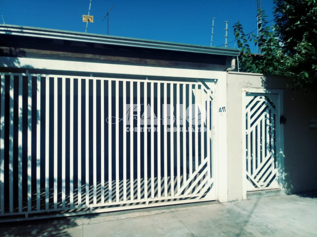 Casa com 3 quartos à venda, 130m² — foto 1 de 24