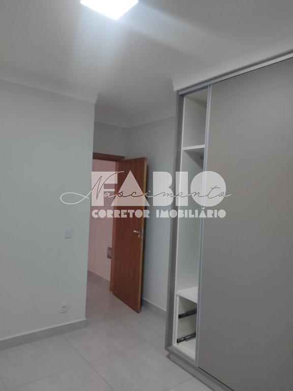 Casa de Condomínio com 3 quartos à venda, 253m² — foto 18 de 30