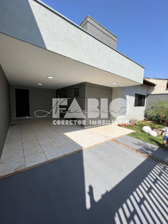Casa com 3 quartos à venda, 140m² — foto 1 de 9