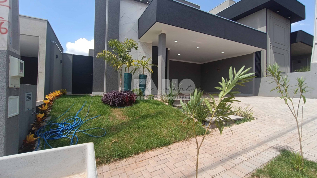 Casa de Condomínio com 3 quartos à venda, 149m² — foto 2 de 28