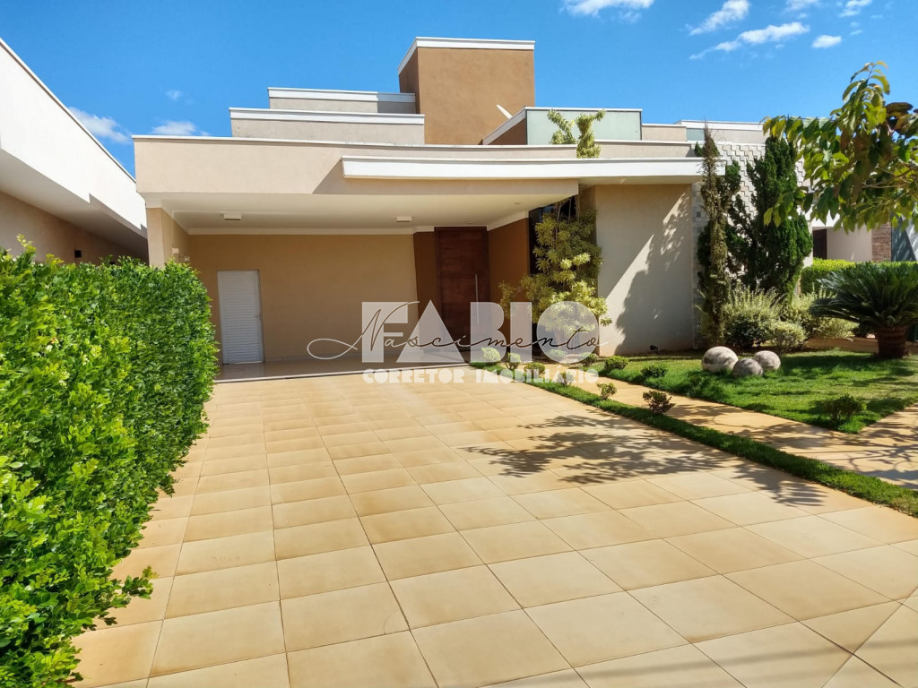 Casa de Condomínio com 3 quartos à venda, 221m² — foto 1 de 15