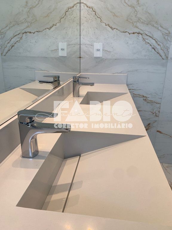 Casa de Condomínio com 3 quartos à venda, 210m² — foto 11 de 30