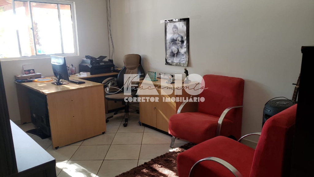Casa com 3 quartos à venda, 220m² — foto 4 de 17