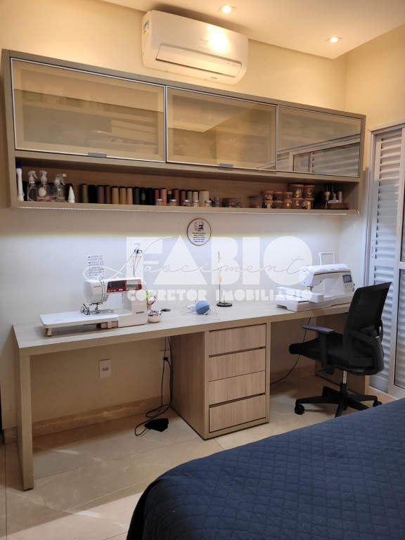 Casa de Condomínio com 4 quartos à venda, 320m² — foto 9 de 23