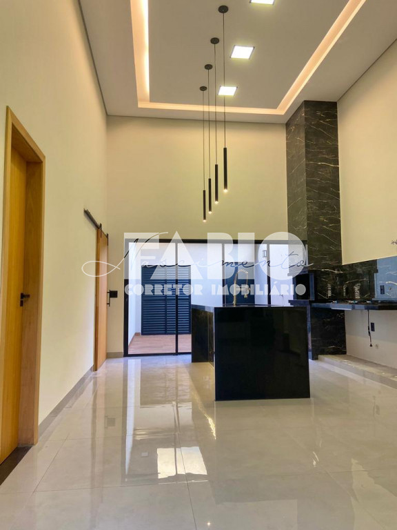 Casa com 3 quartos à venda, 122m² — foto 3 de 12