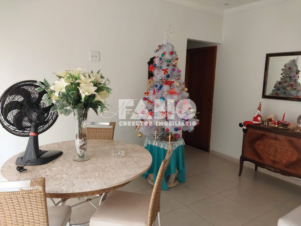 Casa com 3 quartos à venda, 250m² — foto 6 de 21