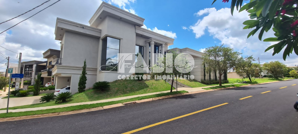 Casa de Condomínio com 4 quartos à venda, 300m² — foto 2 de 30
