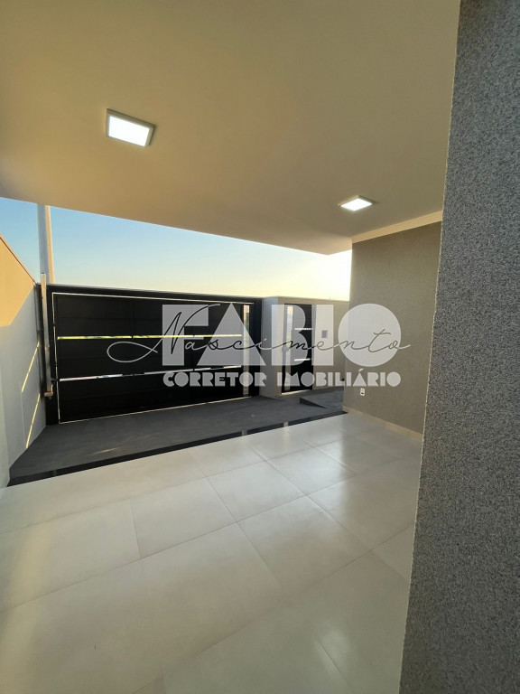 Casa com 3 quartos à venda, 108m² — foto 2 de 23
