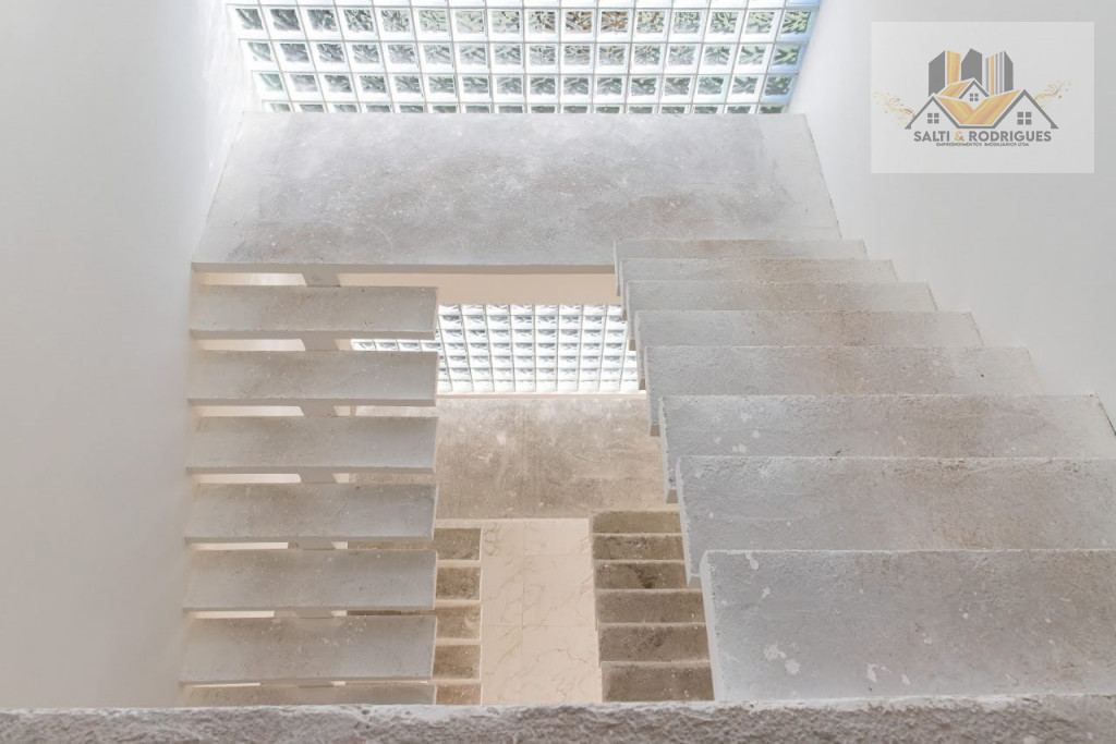 Casa à venda com 4 quartos, 374m² - Foto 14