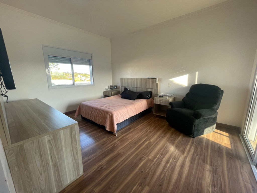 Casa de Condomínio para alugar com 3 quartos, 300m² - Foto 4