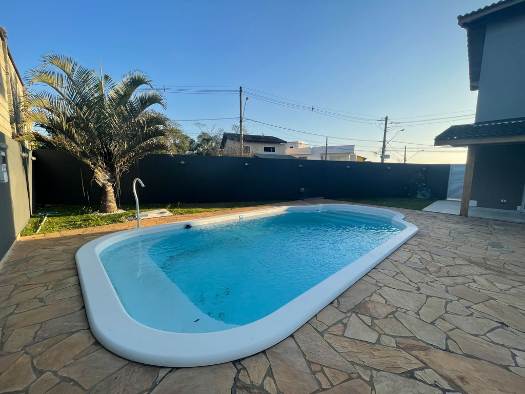 Casa de Condomínio para alugar com 3 quartos, 300m² - Foto 30