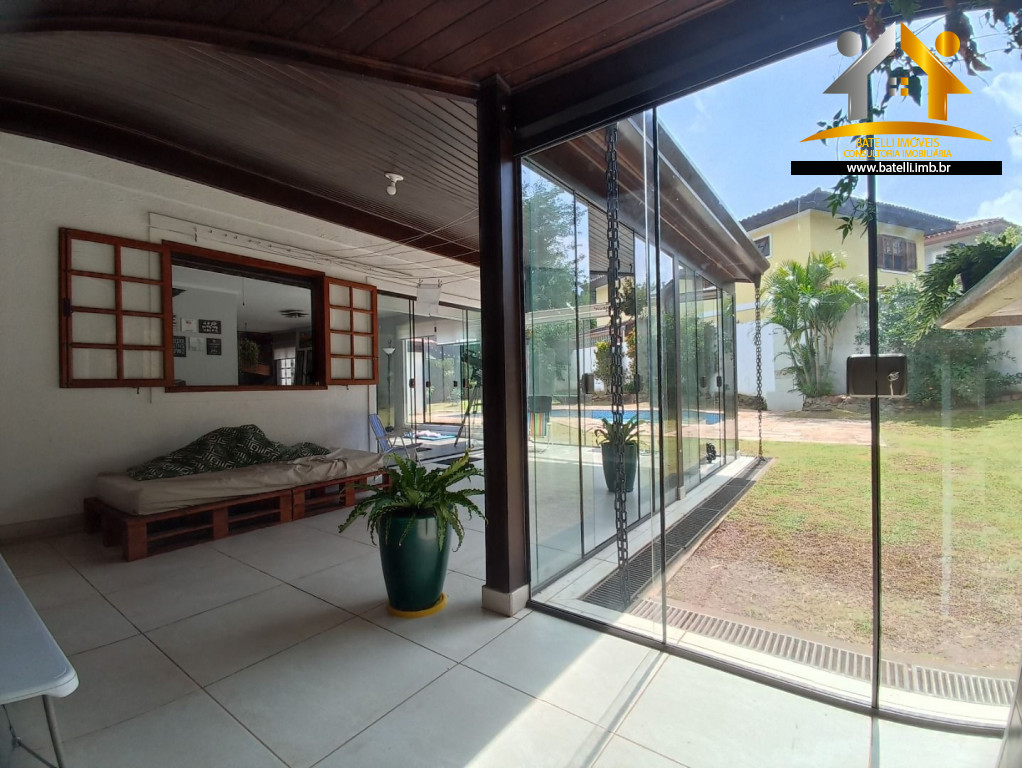 Casa de Condomínio à venda com 3 quartos, 303m² - Foto 10
