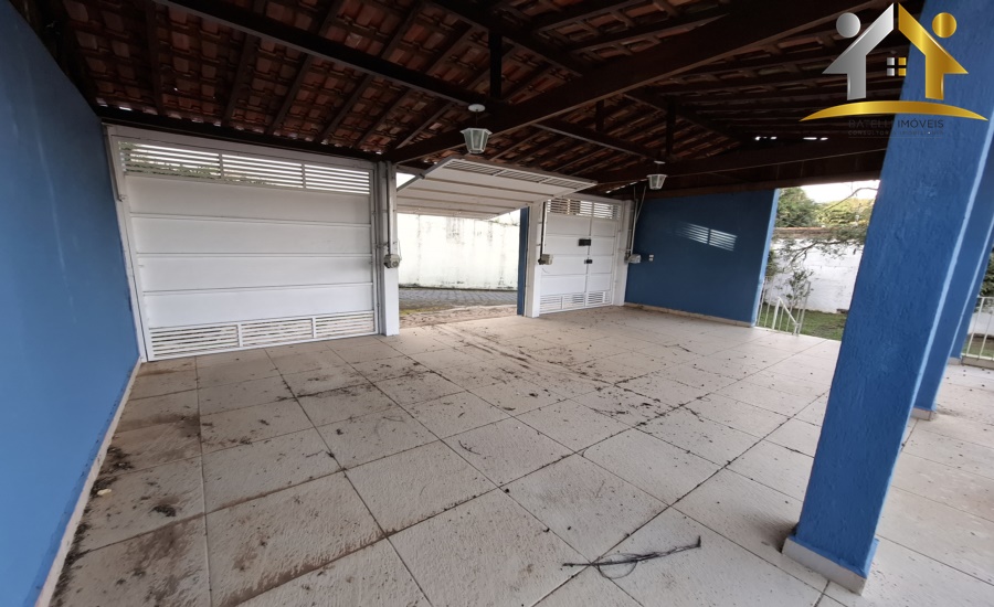 Casa de Condomínio à venda com 3 quartos, 245m² - Foto 2