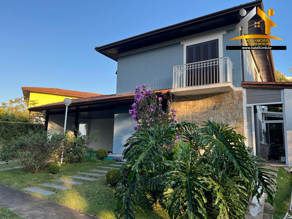 Casa de Condomínio à venda com 3 quartos, 303m² - Foto 1