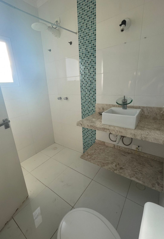 Casa de Condomínio para alugar com 3 quartos, 300m² - Foto 10