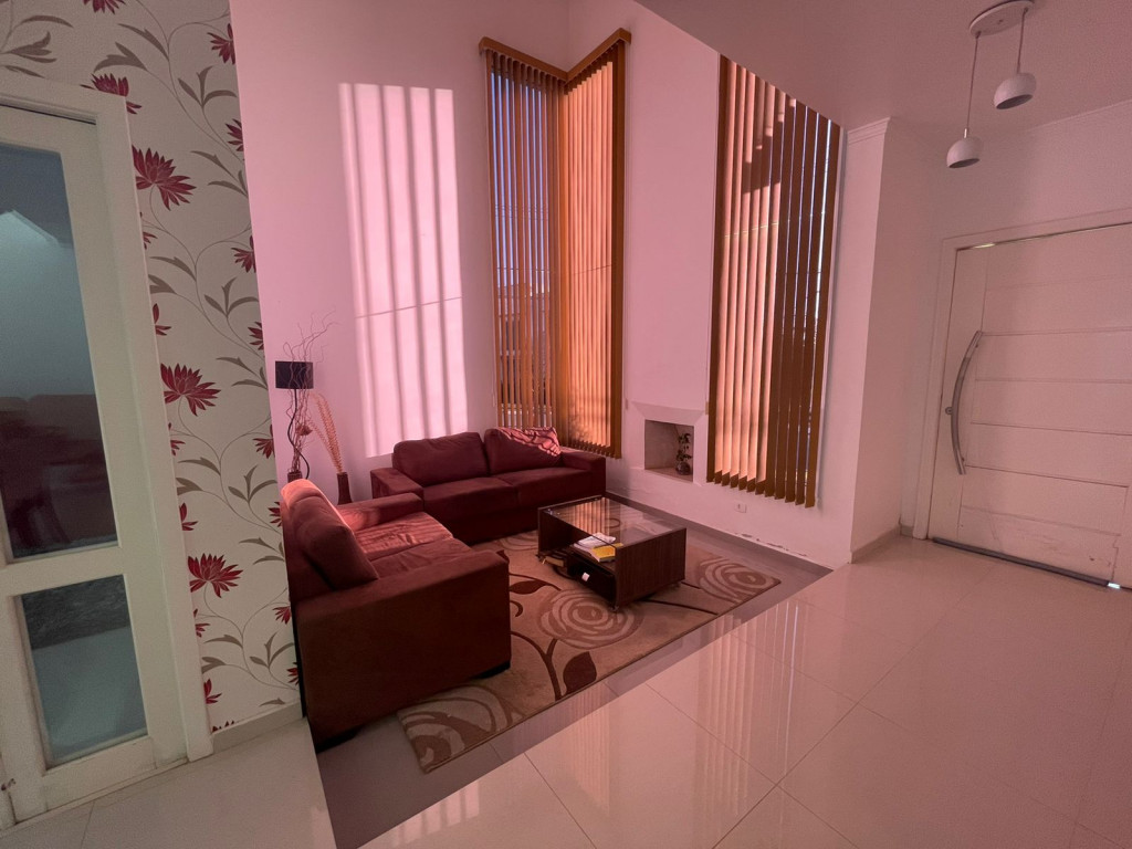 Casa de Condomínio para alugar com 3 quartos, 300m² - Foto 17