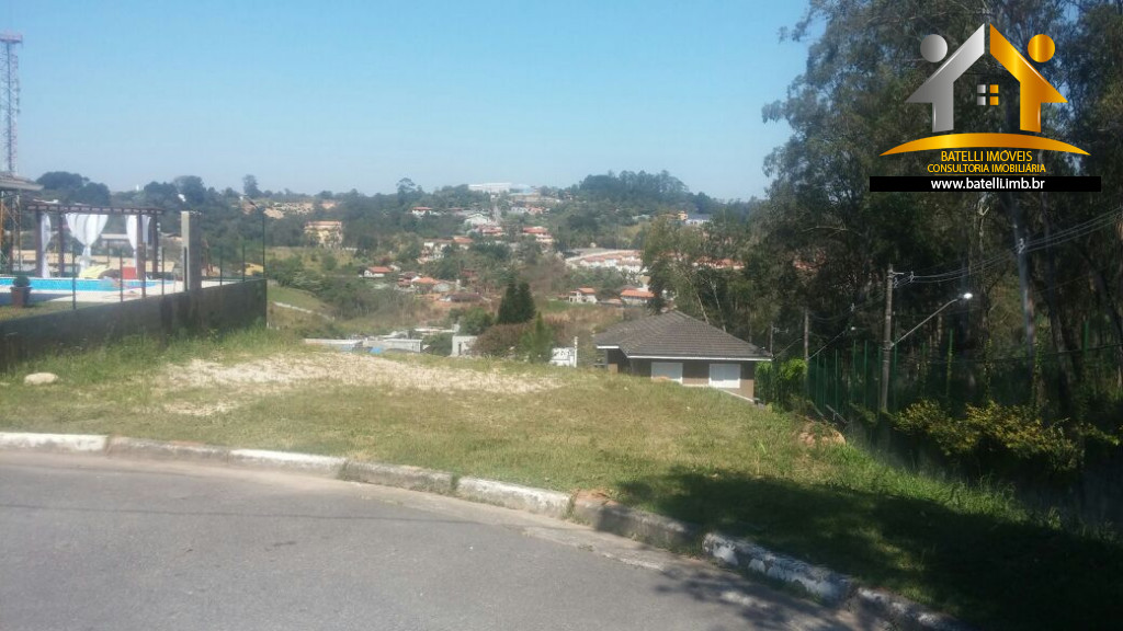 Terreno à venda no condomínio Quinta de São Fernando - Batelli Imóveis