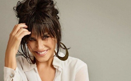 Filiz Akın'ın 82 yaşını təbrik etdi-FOTO