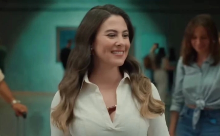 Melis Babadağ ad günündə ilk şəxsi sərgisini açtı