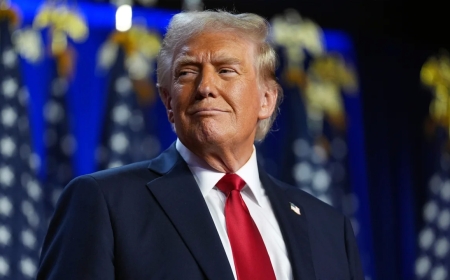 Donald Trampın Nəvəsi  Onu Təbrik Edib