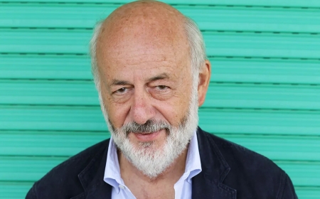 "Oskar" Mükafatlı Rejissor  Vəfat Etdi