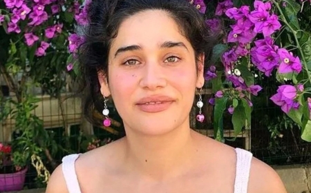 Məşhur aktrisa Meltem Miraloğlu indi kassir və bəzən xadimə işləyir-FOTO