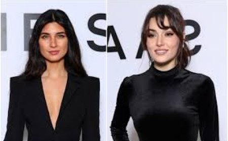Tuba Büyüküstün və Hande Erçel Paris Moda Həftəsində -FOTO