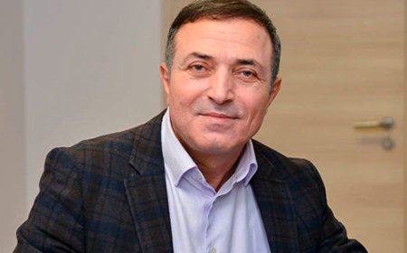 Xalq artisti  təltif olundu-FOTO
