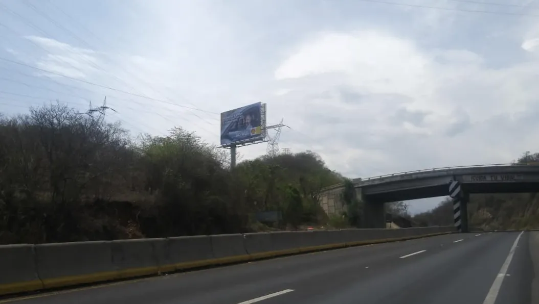 Anuncios Unipolar en Manzanillo
