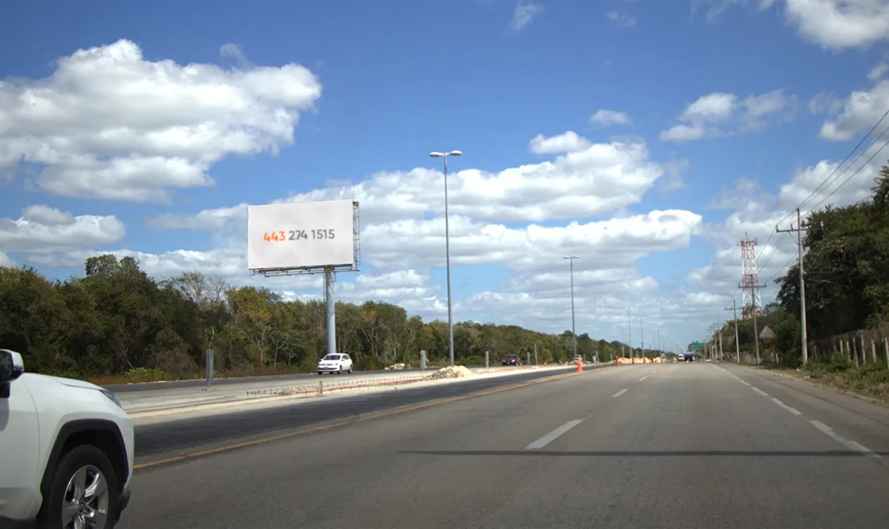 Anuncios Unipolar en Playa del Carmen