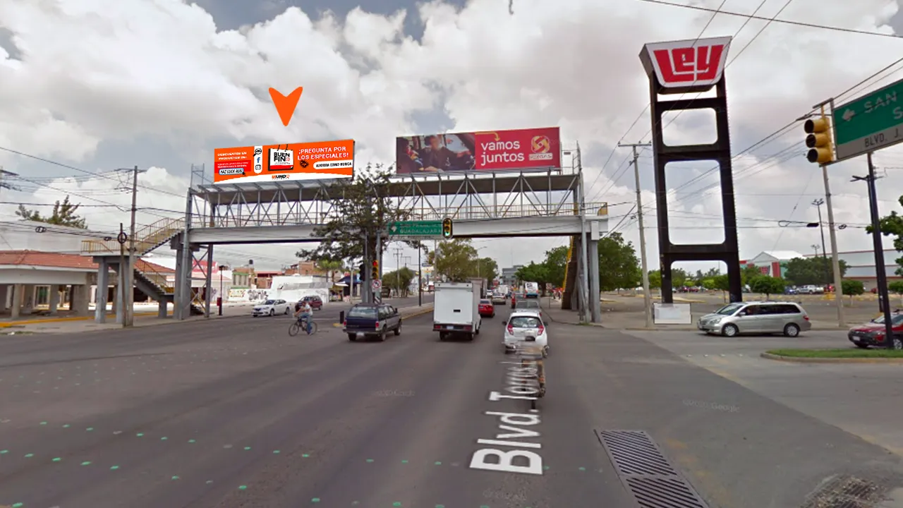 Anuncios Puente Peatonal en Leon