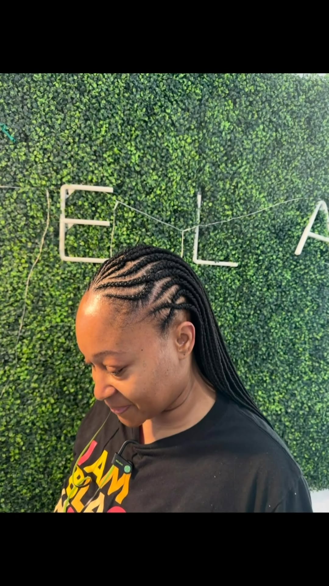 Dela African Hair Braiding