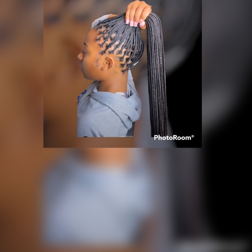 Small Knotless Braids