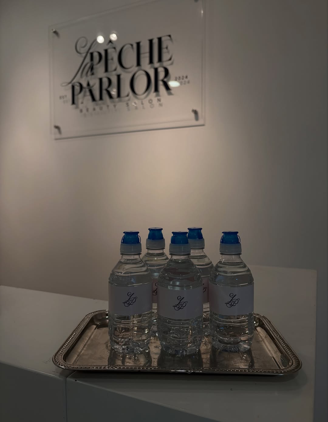 La Pêche Parlor
