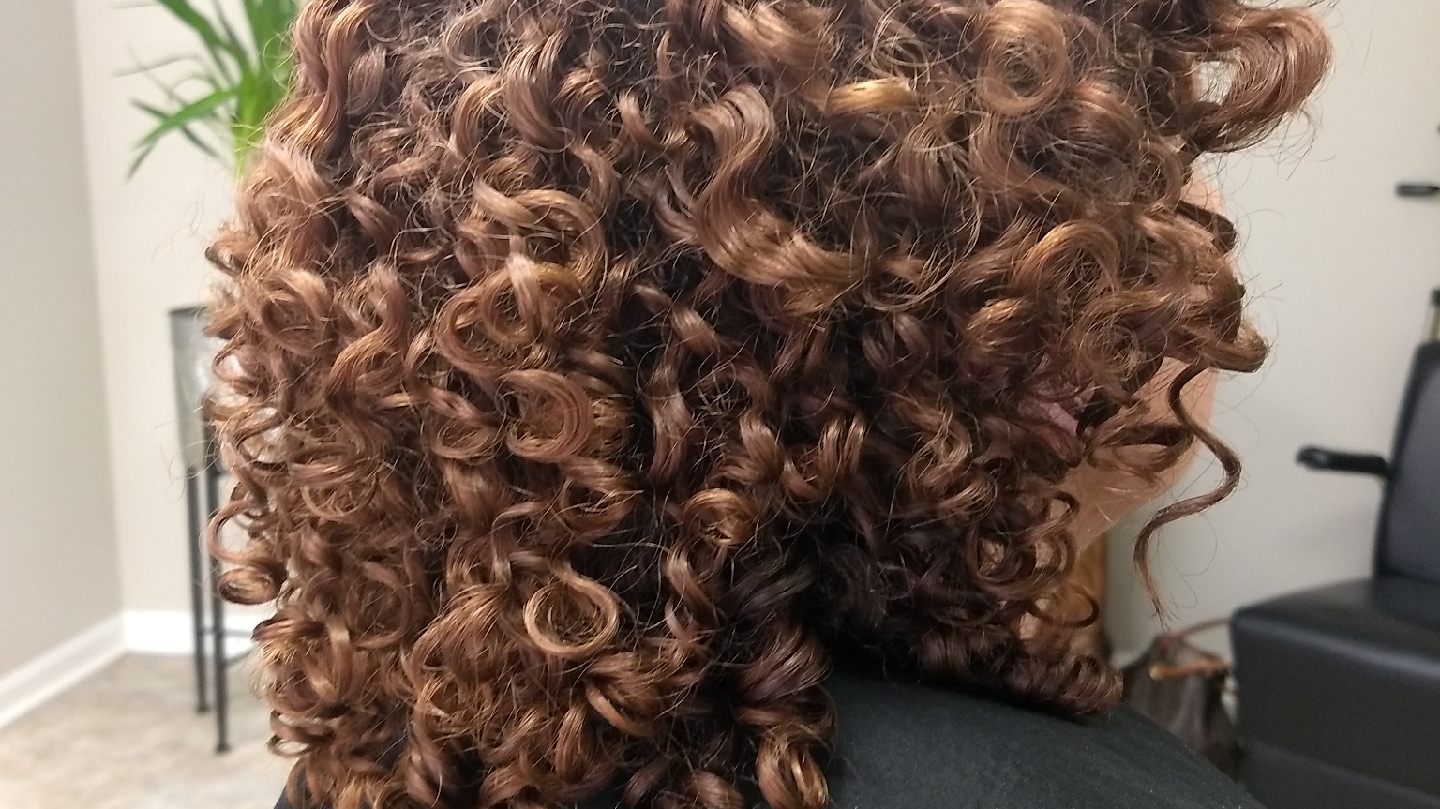 Quennie Simburger, Curl Specialist