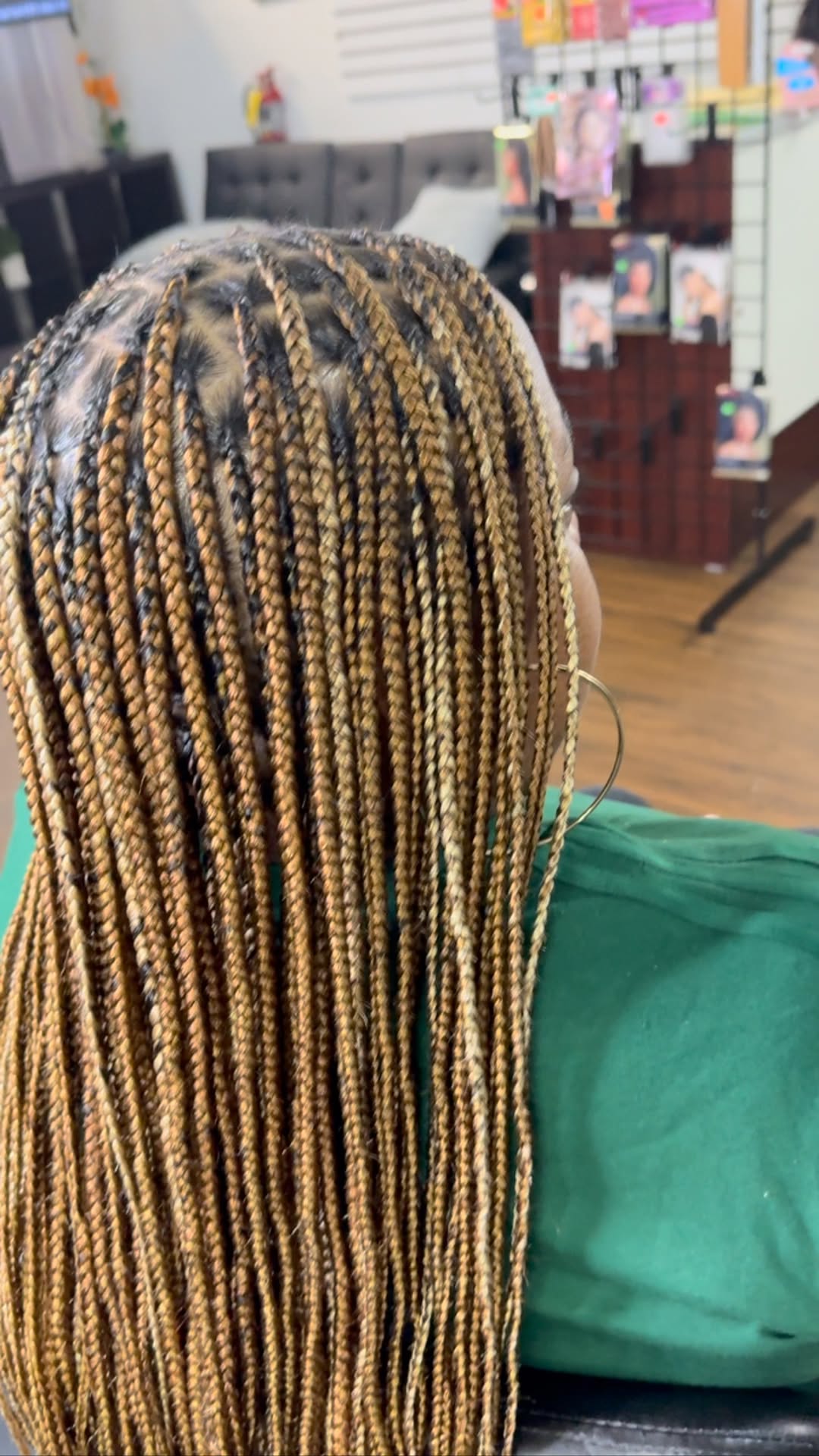 Services, Sam-hairbraiding